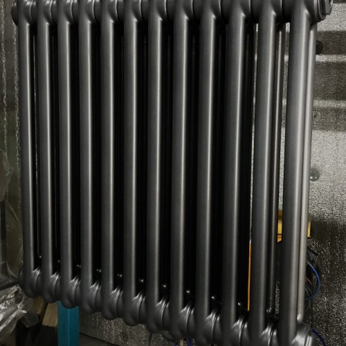 Покраска радиатора отопления в темный графит