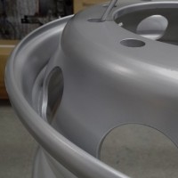 Покраска грузовых дисков R22 в серебро